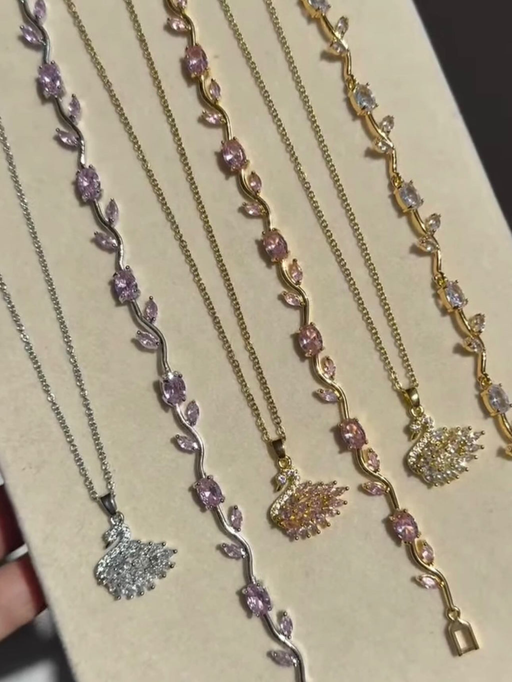 Swan & Tulip Duo | Necklace & Bracelet Gift Set